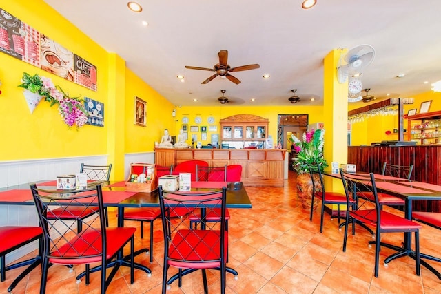 ハイ ローズ レジデンス