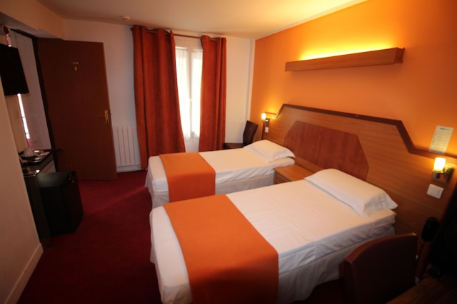 ル ヌーヴェル オテル デュ テアトル