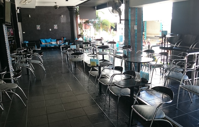 ザ ヴェニュー レジデンス アンド キャバレー