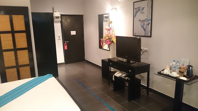 ザ ヴェニュー レジデンス アンド キャバレー