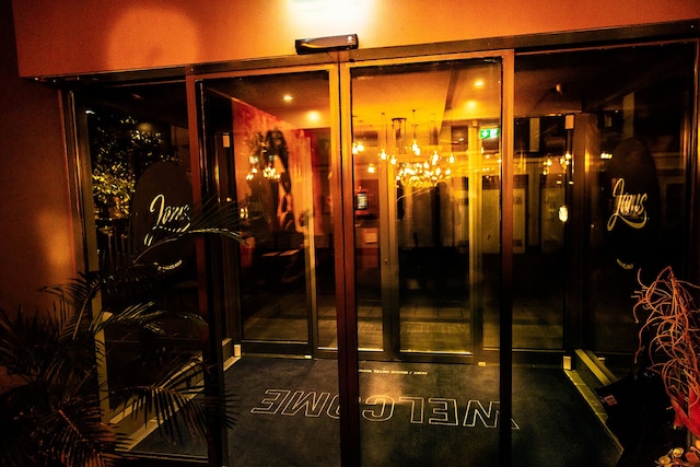 デザイン-ホテル JAMS