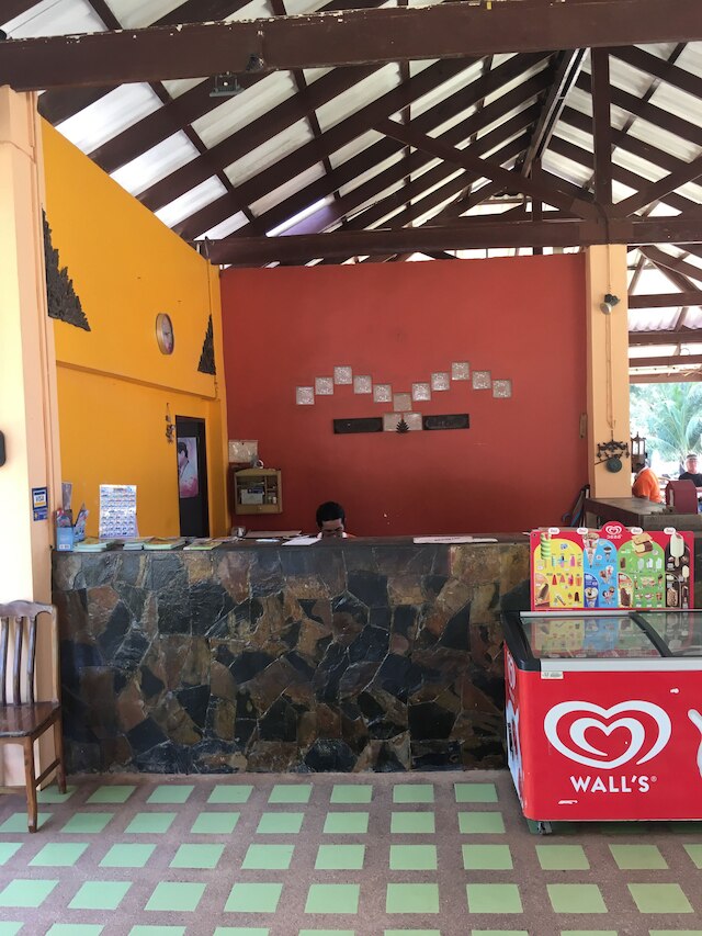 グッド デイズ ランタ ビーチ リゾート