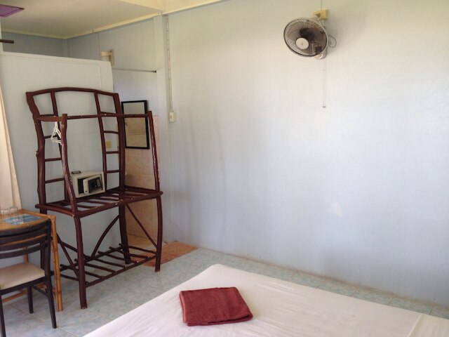 グッド デイズ ランタ ビーチ リゾート