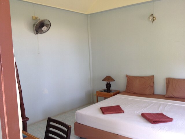 グッド デイズ ランタ ビーチ リゾート