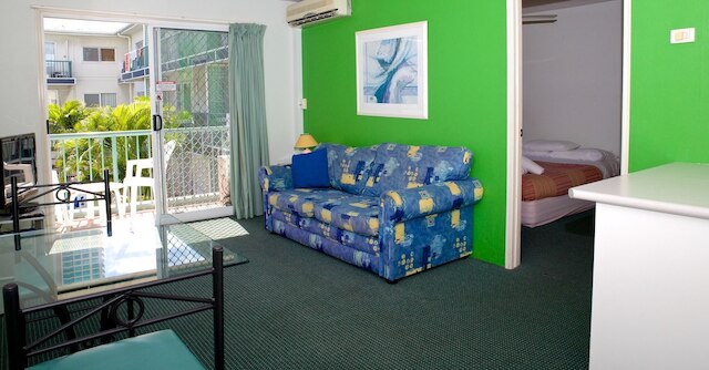 ラッフルズ ローヤル