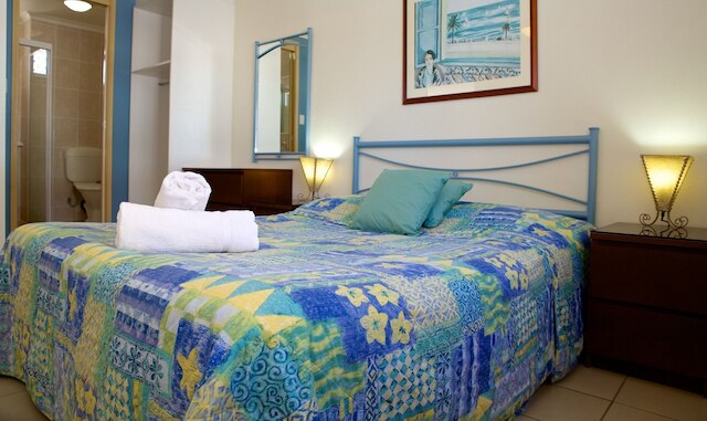 ラッフルズ ローヤル