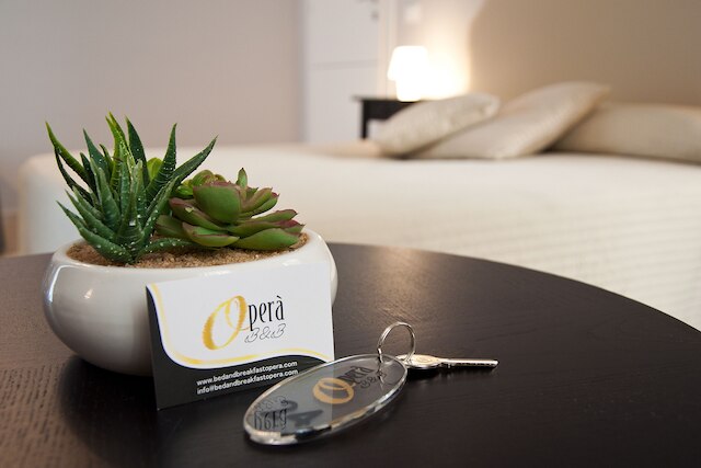 ベッド アンド ブレックファスト オペラ