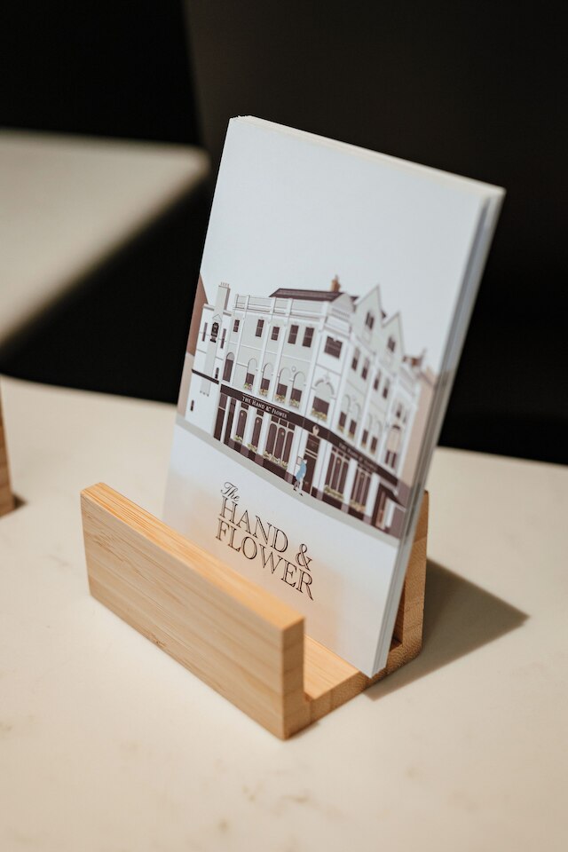 ハンド & フラワー