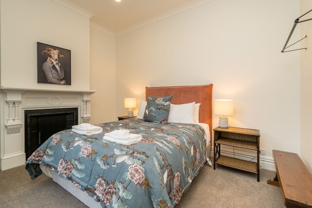 インナー シティ エレガンス オン スチュアート ストリート