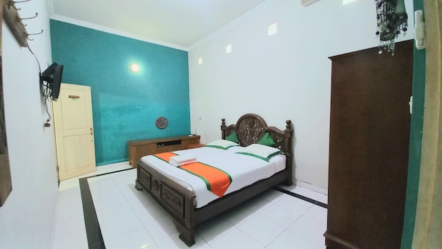 ホームステイシンプリーホーミーデカットツグジョグジャダンモンジャリ