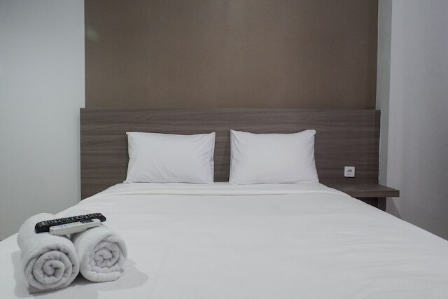 モダン スタジオ アット タマン メラティ アパートメント