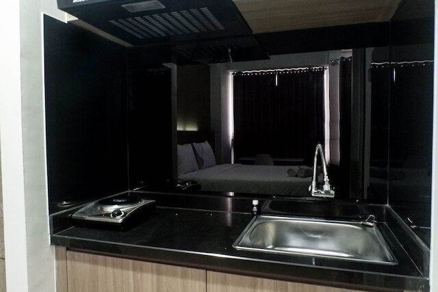 モダン コージー スタジオ アパートメント アット タマン メラティ