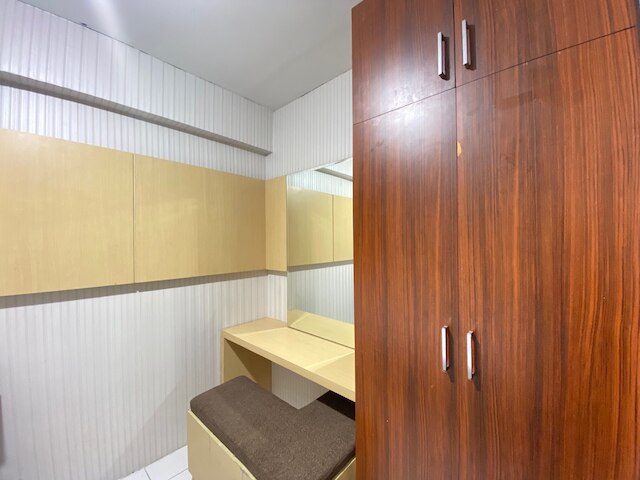 スタイリッシュ & ストラテジク 2ベッドRム アット ゲートウェイ アーマド ヤニ チカダズ アパートメント ニア モール