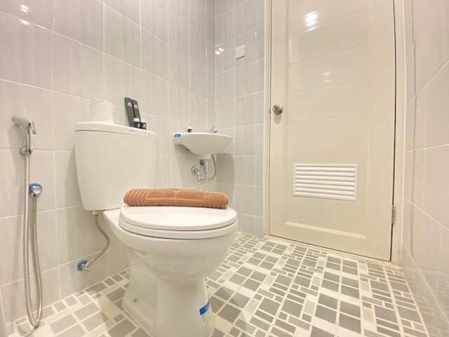 コンフォータブル スタジオ セミ アパートメント アット ザ ロッジ パスカル ニア ビヌス ユニバーシティ