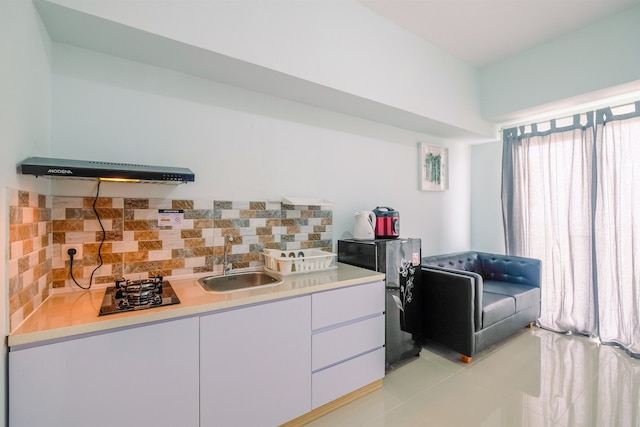 コージー STイ 2 ベッドルーム タマンサリ マホガニー アパートメント