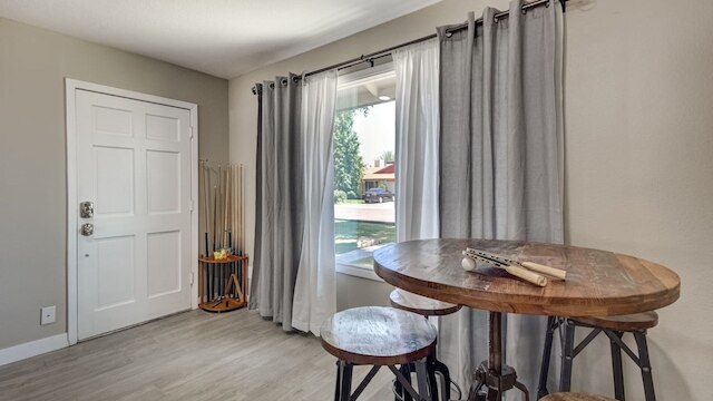 テンペ レモデル W/ スパークリング プール アンド ゲーム ルーム !