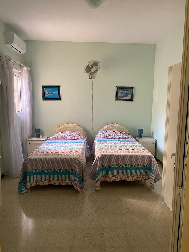 グラウンド フロア メゾネット イン ビルゼブジーア