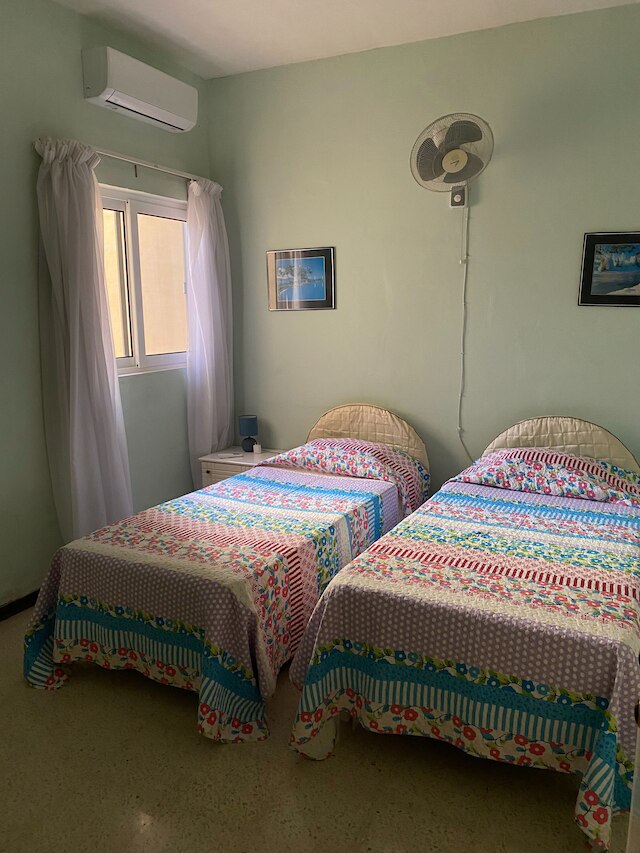 グラウンド フロア メゾネット イン ビルゼブジーア