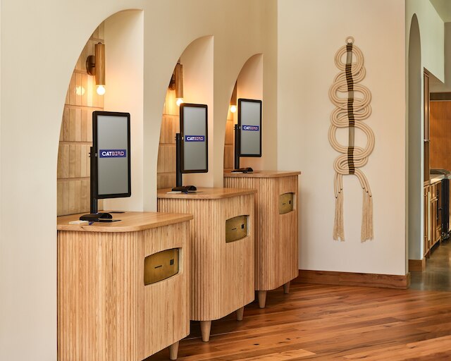 キャットバード ホテル