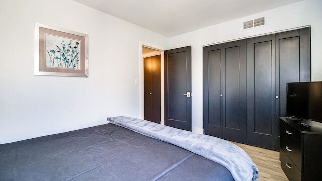 コンテンポラリー コンド イン ハブ オブ オールド タウン スコッツデール !