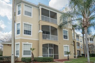 WP2300 SI ウィンザー パーム 3 ベッド コンド