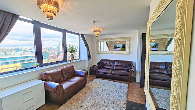 2 ベッドルーム セントラル アパートメント ウィズ パーキング