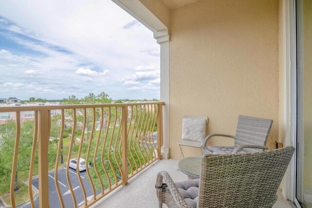 オールニューミッドセンチュリーモダンペントハウス 3 ベッドルームホーム バイ レッドオーニング