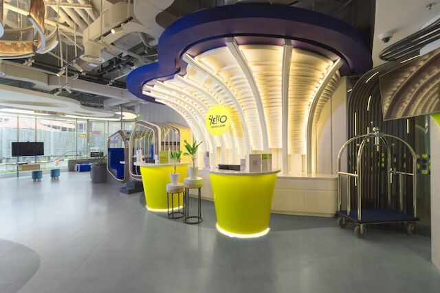 YELLO ホテル クタ ビーチウォーク バリ