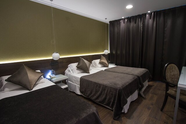 ホテル モデルノ バルセロナ