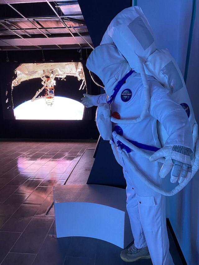 スペース ナイト - ホステル