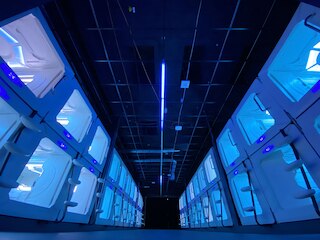 スペース ナイト - ホステル