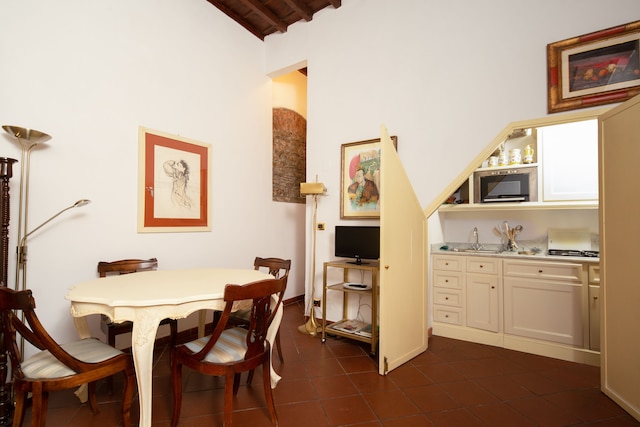 バルディ スイート バイ メガ