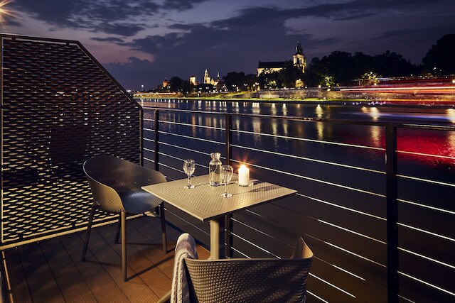 ニュー ポート ホテル