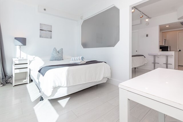 ブルー オーシャン アパートメンツ