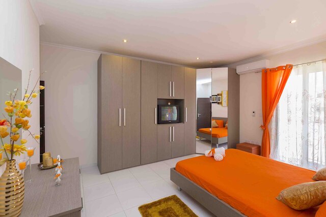 シービュー 2 ベッドアパートメント クローズ トゥ ビーチ Hpi6768