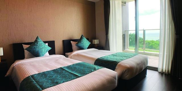 真栄田グランブルー 403