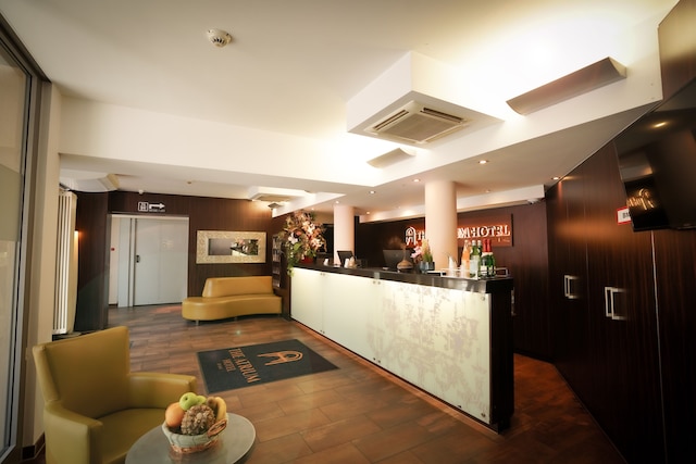 ザ アトリウム ホテル