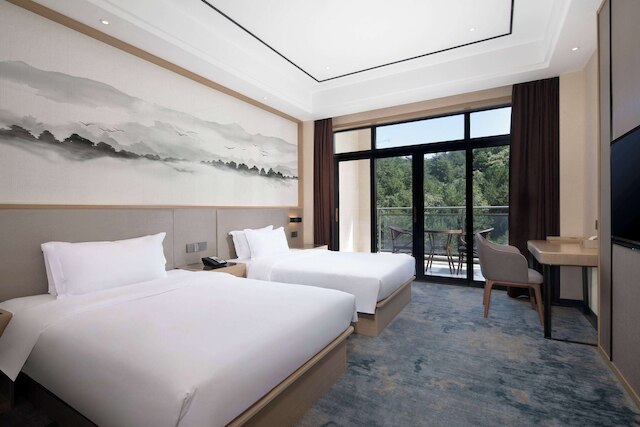Ramada by Wyndham Guangyuan Zengjiashan Resort