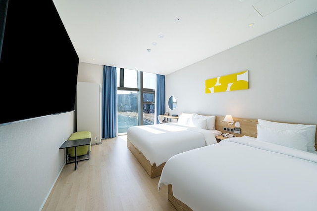 Ocean the point Hotel