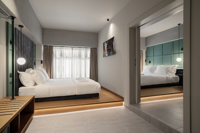 ボブ・ダブリュー・アカデミア・アテネ