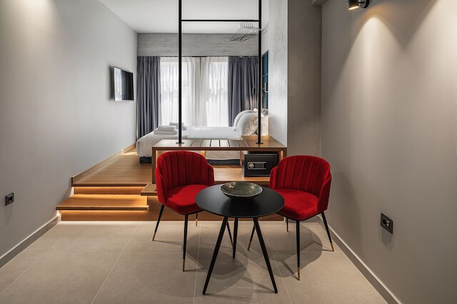 ボブ・ダブリュー・アカデミア・アテネ