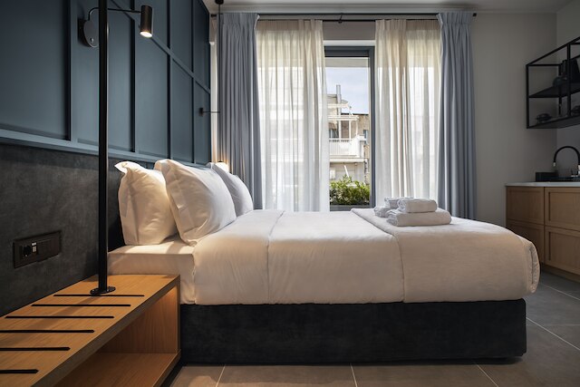 ボブ・ダブリュー・アカデミア・アテネ