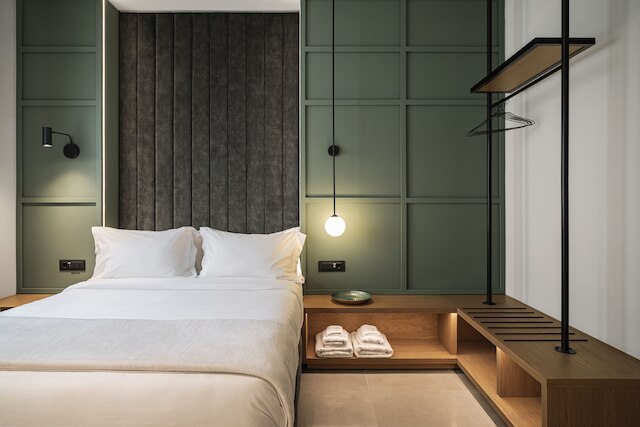 ボブ・ダブリュー・アカデミア・アテネ