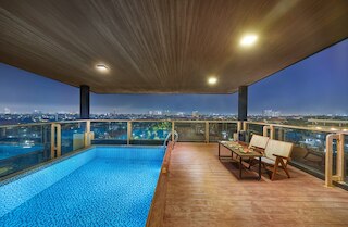 アストン イン ジェムルサリ スラバヤ