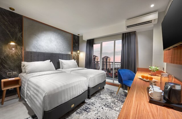 アストン イン ジェムルサリ スラバヤ