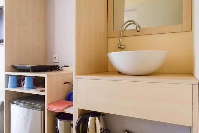 クラシック モダン スタジオ ルーム (ノー キッチン) アット マイ タワー アパートメント