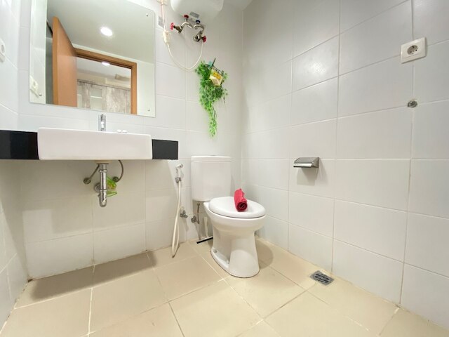 ブライト スタジオ ルーム アット ビバリー ダゴ アパートメント