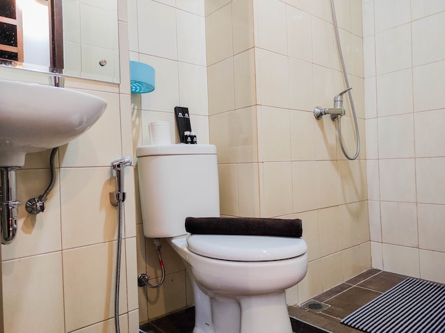 ホーミー アンド コンフィー スタジオ アット ヴィダ ビュー マカサル アパートメント