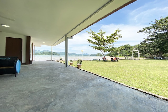 OYO ホーム 90319 アンボン ベイ レストハウス ホームズ