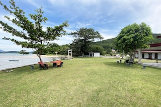 OYO ホーム 90319 アンボン ベイ レストハウス ホームズ